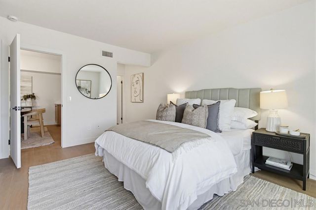 1020 E Washington Ave 107, Escondido, CA 92025