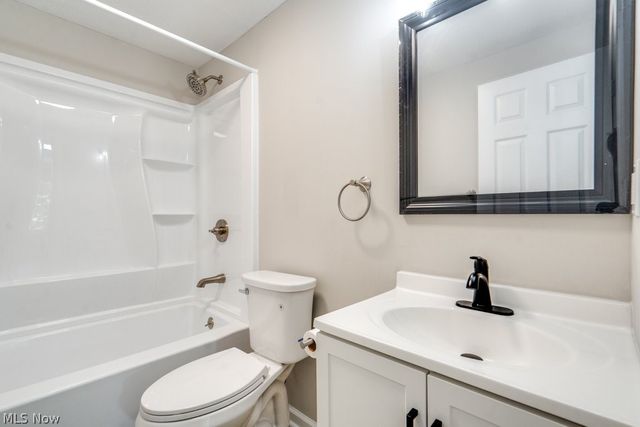 9525 Blitz Lane, Streetsboro, OH 44241