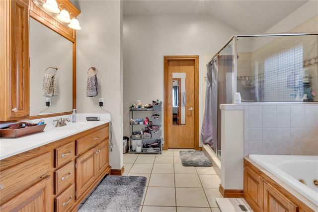 18102 Timber Valley, Choctaw, OK 73020