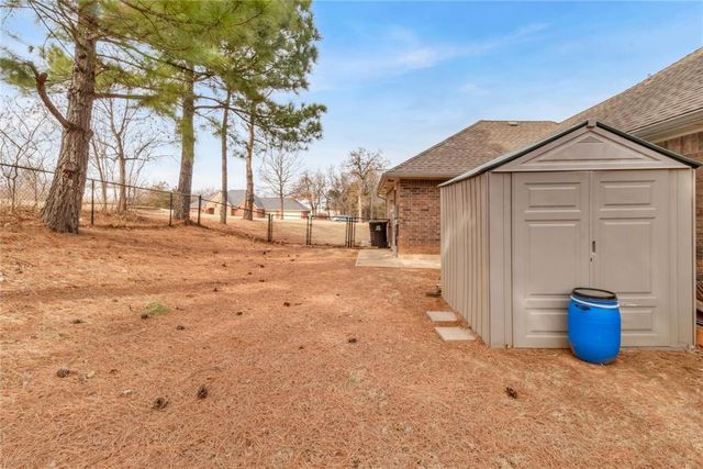 18102 Timber Valley, Choctaw, OK 73020