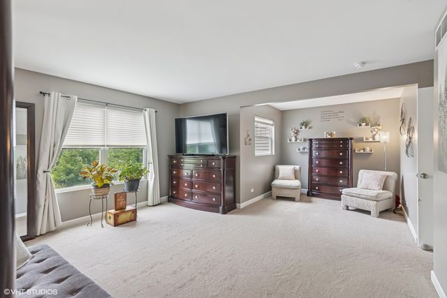 1558 Woodland Lane, Bolingbrook, IL 60490