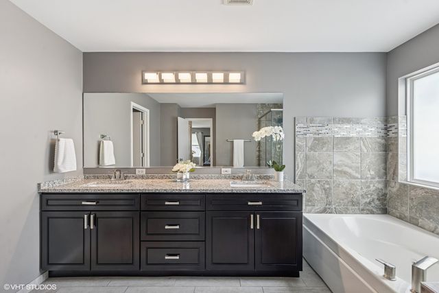 1558 Woodland Lane, Bolingbrook, IL 60490