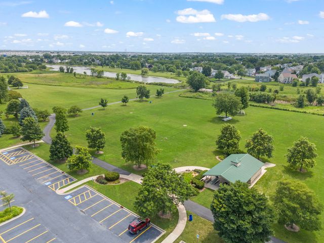 1558 Woodland Lane, Bolingbrook, IL 60490