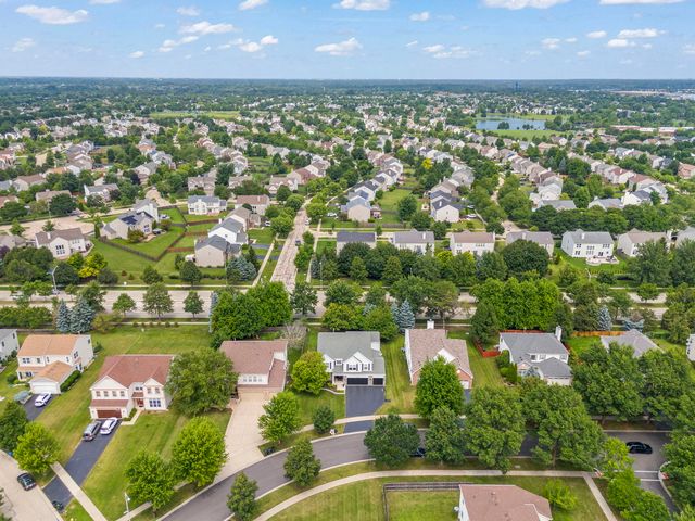 1558 Woodland Lane, Bolingbrook, IL 60490