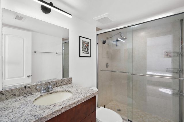 111 Lake Emerald Dr 401, Oakland Park, FL 33309