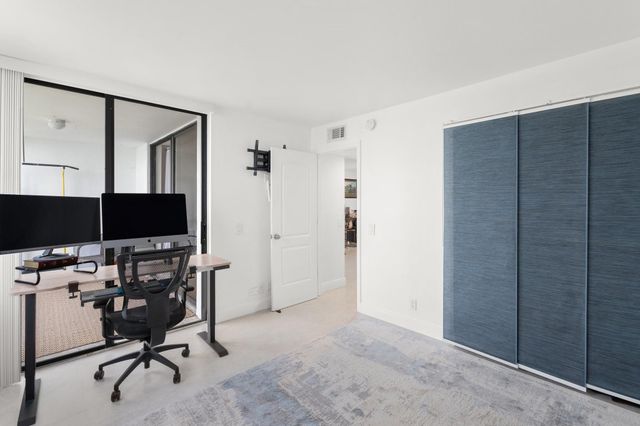 111 Lake Emerald Dr 401, Oakland Park, FL 33309