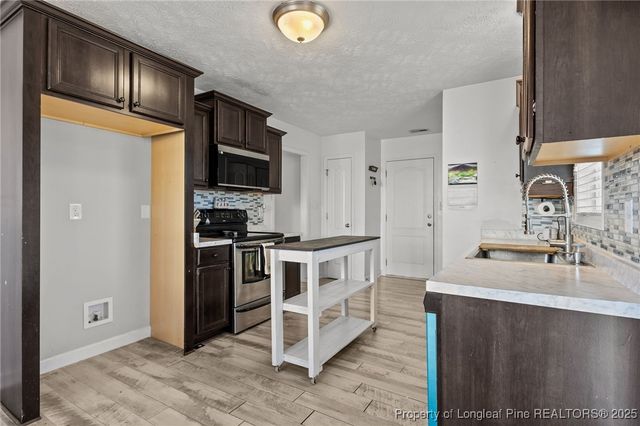 202 Ivystone Drive, Raeford, NC 28376