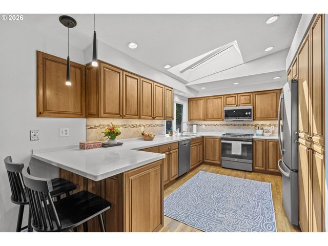 17459 Se MILL St, Portland, OR 97233