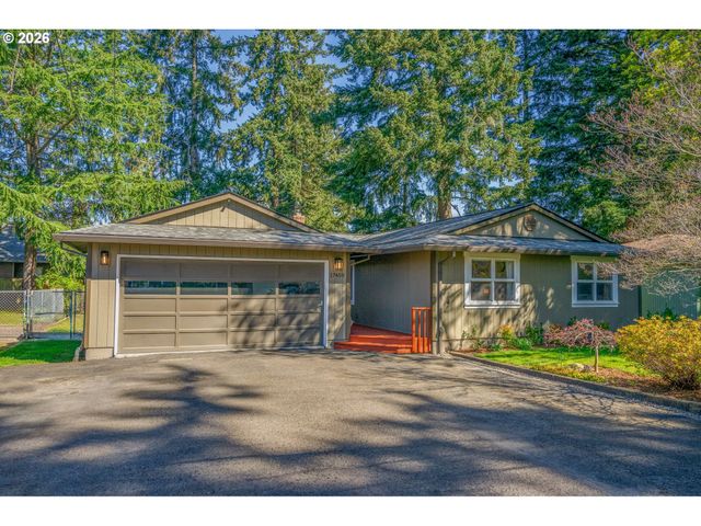 17459 Se MILL St, Portland, OR 97233