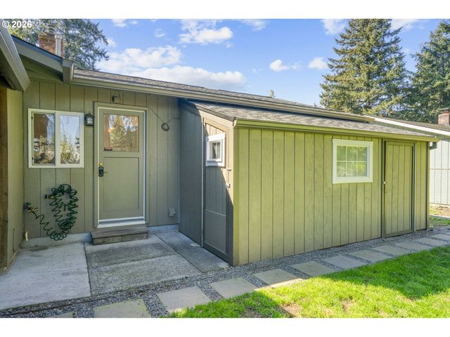 17459 Se MILL St, Portland, OR 97233