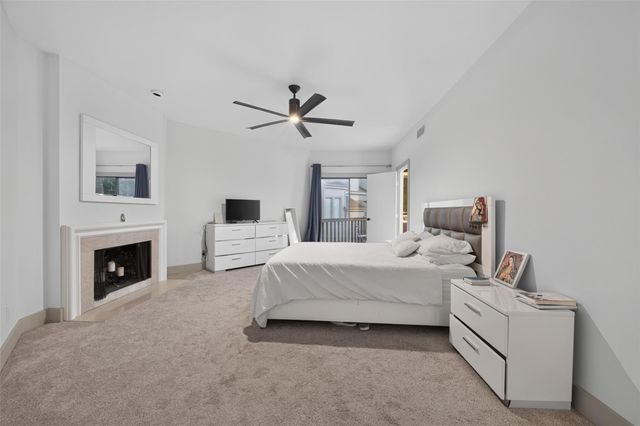 6000 Sugar Hill Drive 17, Houston, TX 77057