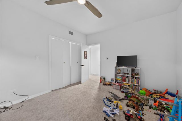6000 Sugar Hill Drive 17, Houston, TX 77057
