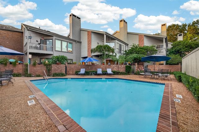 6000 Sugar Hill Drive 17, Houston, TX 77057