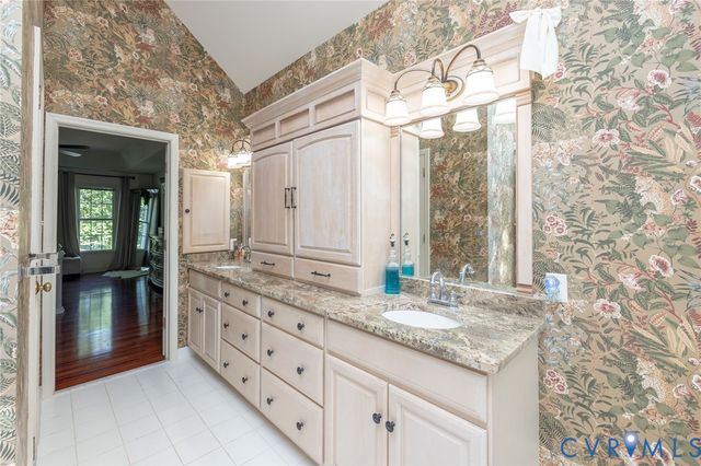 305 Redbird Dr, Chesterfield, VA 23836