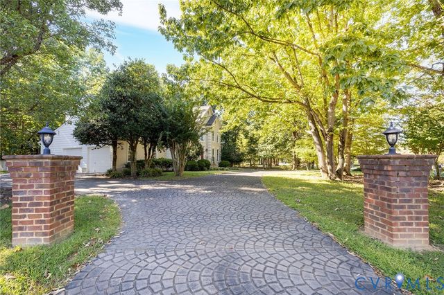 305 Redbird Dr, Chesterfield, VA 23836