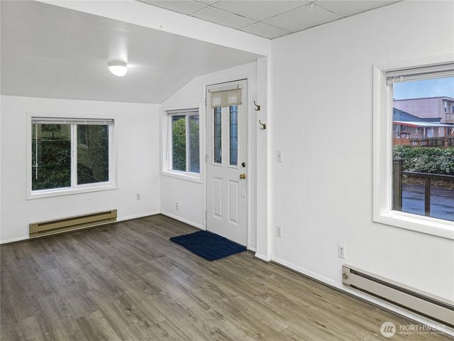 808 Pacific Avenue N, Long Beach, WA 98631