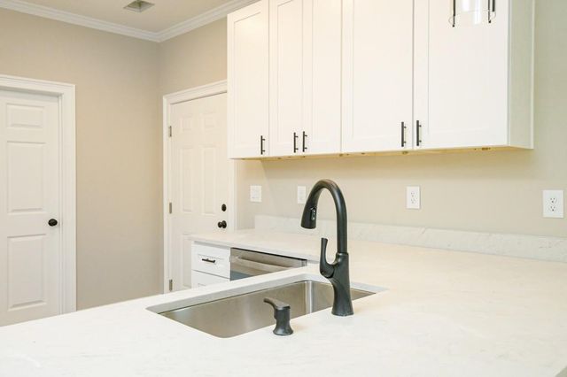 5342 Monarch Drive, Gainesville, GA 30506