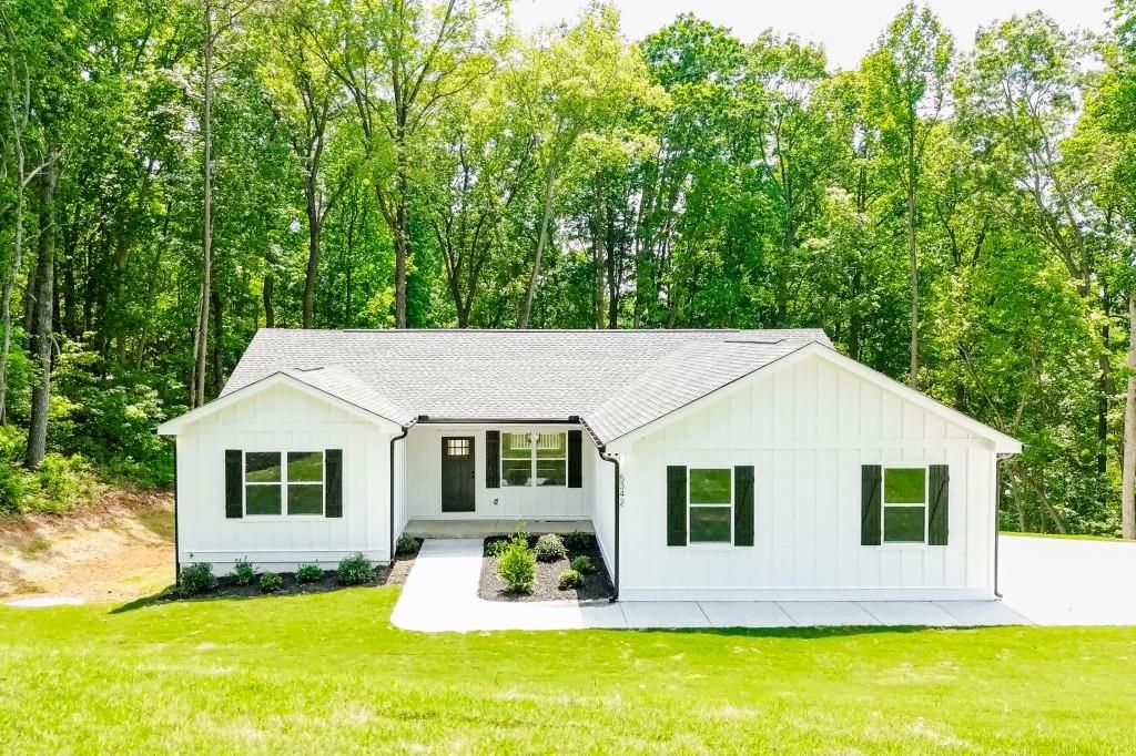 5342 Monarch Drive, Gainesville, GA 30506