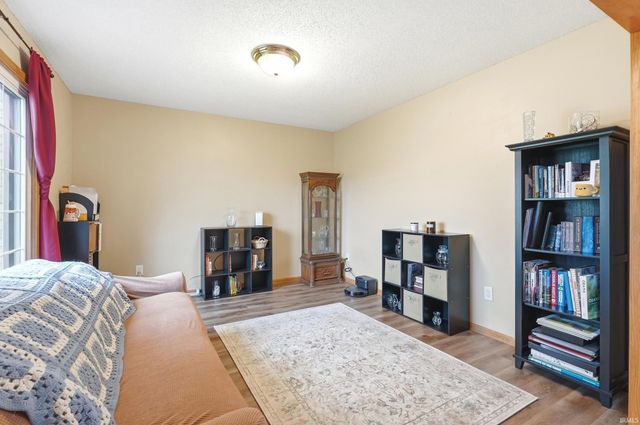 11317 Saint Ives Drive, Fort Wayne, IN 46818