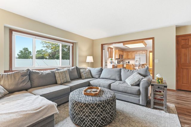 11317 Saint Ives Drive, Fort Wayne, IN 46818
