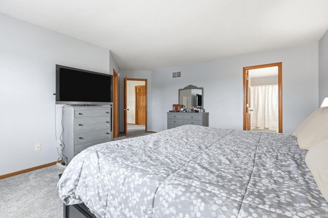11317 Saint Ives Drive, Fort Wayne, IN 46818