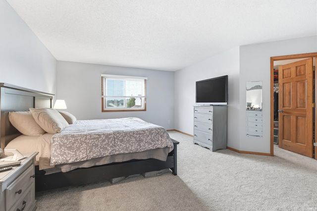 11317 Saint Ives Drive, Fort Wayne, IN 46818