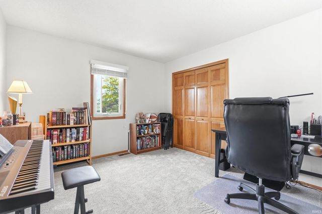 11317 Saint Ives Drive, Fort Wayne, IN 46818