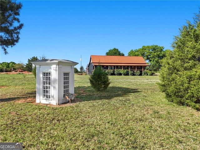 8346 Highway 98 W, Commerce, GA 30530