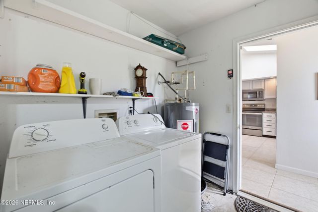 7826 AQUARIUS Circle S, Jacksonville, FL 32216