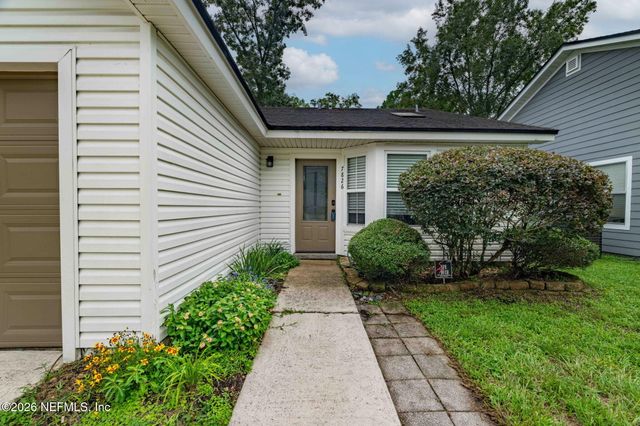 7826 AQUARIUS Circle S, Jacksonville, FL 32216