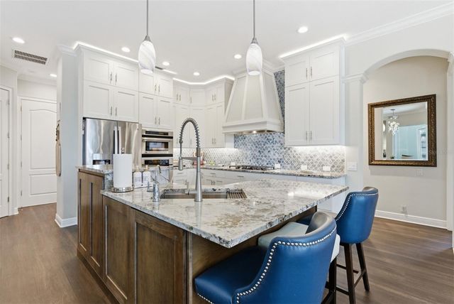 120 12TH AVENUE E, Palmetto, FL 34221