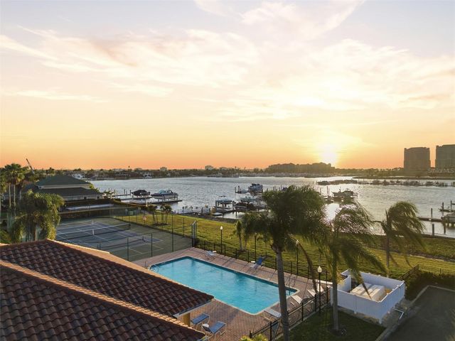 120 12TH AVENUE E, Palmetto, FL 34221