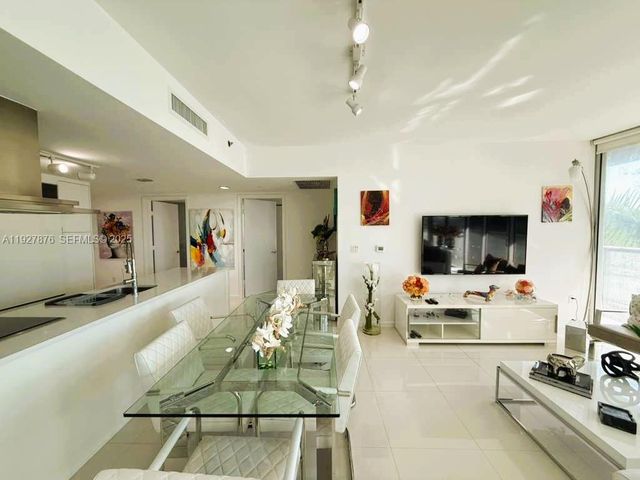 495 Brickell Ave 511, Miami, FL 33131