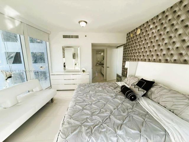 495 Brickell Ave 511, Miami, FL 33131