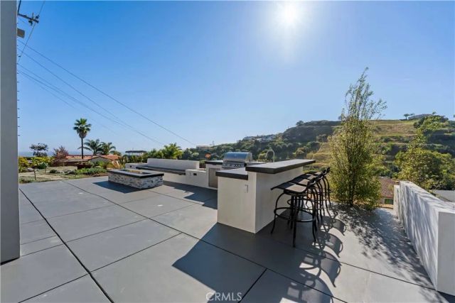 895 Via Ondulando, Ventura, CA 93003