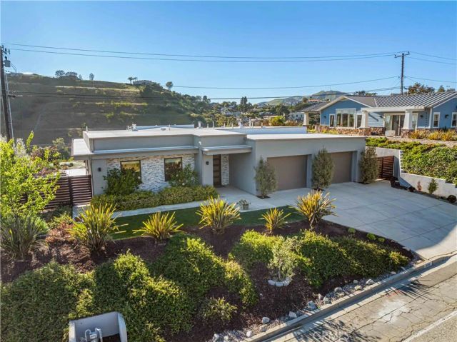 895 Via Ondulando, Ventura, CA 93003