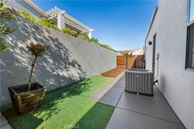 895 Via Ondulando, Ventura, CA 93003