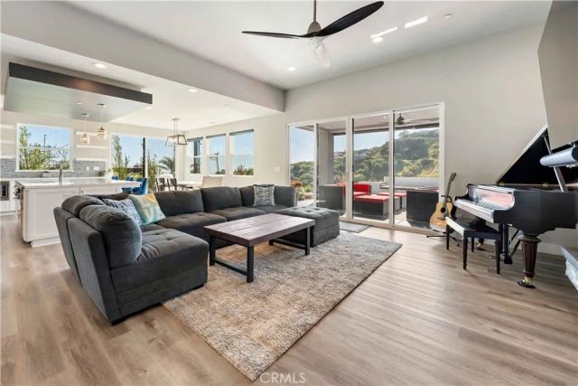 895 Via Ondulando, Ventura, CA 93003