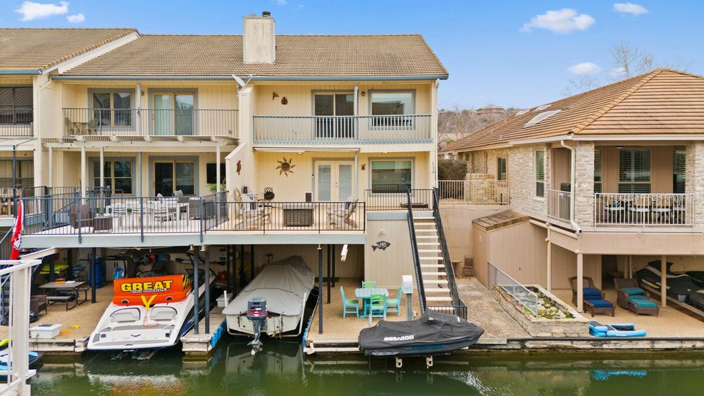 406 Horseshoe Bay North ST, Horseshoe Bay, TX 78657