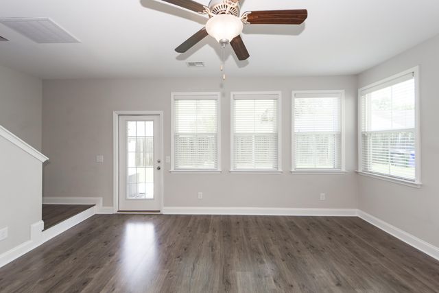 7861 Montview Road, North Charleston, SC 29418