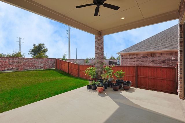 9316 Sandhills Drive, Lantana, TX 76226