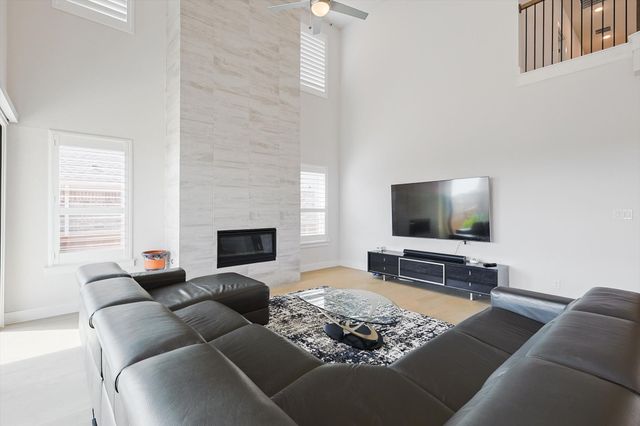 9316 Sandhills Drive, Lantana, TX 76226