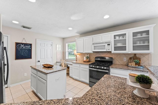 219 N Wimberly Way, The Woodlands, TX 77385