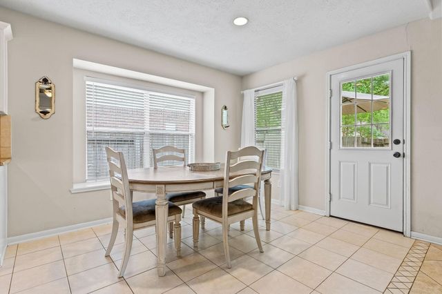 219 N Wimberly Way, The Woodlands, TX 77385