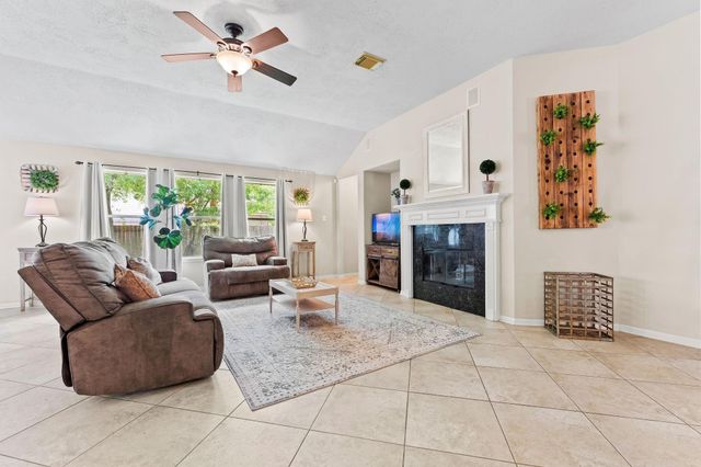 219 N Wimberly Way, The Woodlands, TX 77385