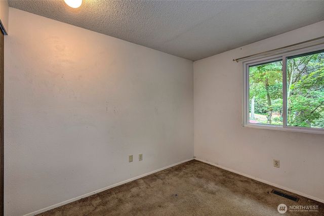 5927 147 Street SW, Edmonds, WA 98026