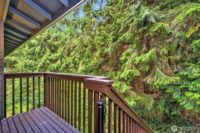 5927 147 Street SW, Edmonds, WA 98026