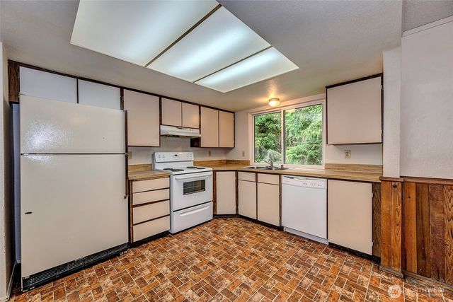 5927 147 Street SW, Edmonds, WA 98026