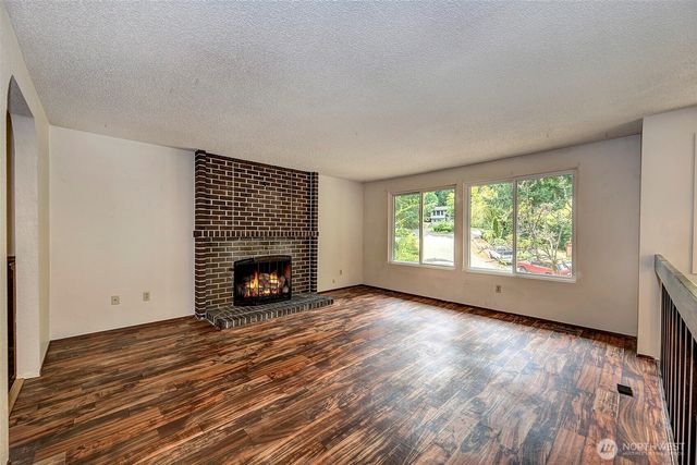 5927 147 Street SW, Edmonds, WA 98026