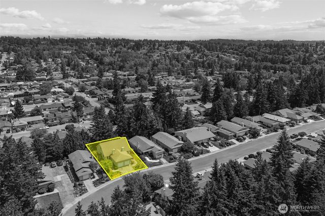 24440 13th Avenue S, Des Moines, WA 98198